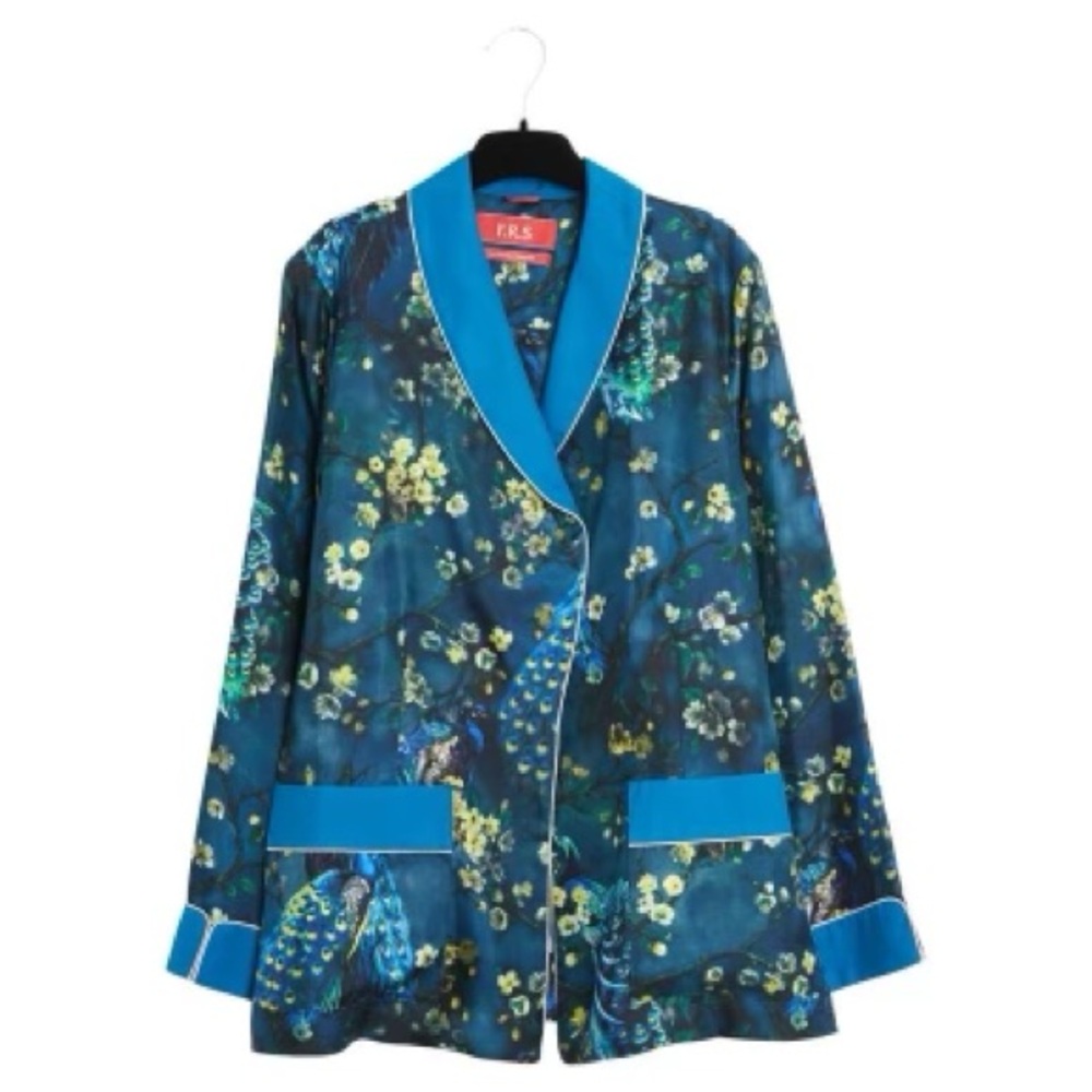 For Restless Sleepers FRS Jacket Women’s Medium 100% Silk Sakura Print Blue Navy